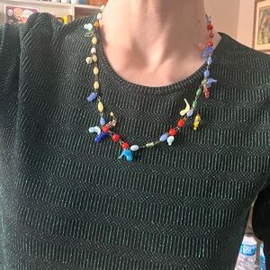 🌀🆕 vintage • colorful & vibrant gold chain link beaded birds glass necklace